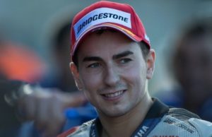 Lorenzo Sabet Penghargaan Khusus dalam Acara FIM