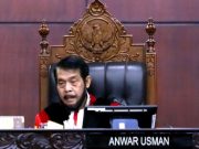 Terbukti Melanggar Kode Etik Berat, Anwar Usman Diberhentikan Sebagai Ketua MK