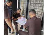 Kejari OKI Geledah Rumah Tersangka AS