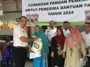 1.422 Keluarga Penerima Manfaat Terima Beras Cadangan Pangan Di Kota Pangkalpinang