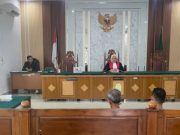 2 Terdakwa Ini Wajib Bayar Denda Rp 1 Juta Usai Bawa Ribuan Botol Miras