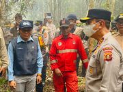 Cek Karhutla di Lempuing Jaya OKI, Kapolda Sumsel Pertebal Personel BKO dan Brimob ke Lapangan