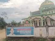 Langgar Perda, Spanduk Muri Dipasang di Pagar Masjid