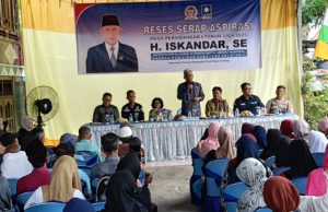 Antusias Tinggi Warga SP Padang Sambut Reses Anggota DPR RI H. Iskandar SE