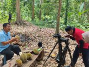 TVRI Sumsel Liput Petani Perkebunan Durian di Desa Tanjung Alai SP Padang
