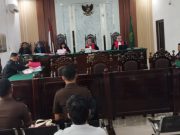 Dua Terdakwa Kasus Pembunuhan Bos Toko Bangunan Minta Keringanan Hukuman