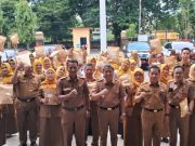 Apresiasi Kinerja Pegawai, Plh. Kepala Dinas Pendidikan OKI Berikan Reward pada Apel Pagi