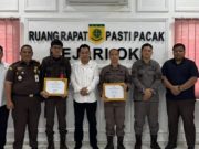 Kejari OKI Diganjar Dua Penghargaan atas Peran Aktif dalam Penegakan Hukum Agraria