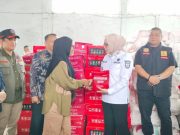 Netta Indian Serahkan Bantuan untuk Korban Banjir di Talang Kelapa