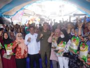 Pemkab OKI Hadirkan Pasar Murah, Telur dan Minyak Goreng Diserbu Warga