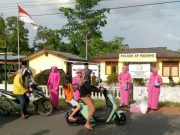 Jalin Hubungan Baik dengan Masyarakat di Bulan Ramadhan, Polsek SP Padang Berbagi Takjil ke Masyarakat