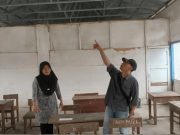 Proyek Sekolah Rp300 Juta di OKI Hanya Ganti Atap, Dinding dan Meja Tetap Rusak