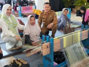 Menganyam Tradisi, Menata Ekonomi: Dekranasda OKI Latih Penenun Reproduksi Songket Klasik