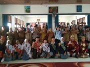 Anggota DPD RI dr. Ratu Teny Leriva, MM Sosialisasikan 4 Pilar MPR RI di SMA Negeri 1 SP Padang