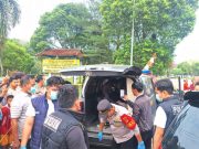 Dua Orang Ditemukan Tewas Dalam Mobil Innova di Depan Terminal Kayuagung