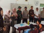 Camat SP Padang Laksanakan Pendampingan Penyaluran Makan Bergizi Gratis di SDN 1 Terusan Menang
