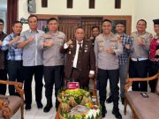 Kapolres OKI Beri Kejutan Ucapan Selamat HUT Kejaksaan RI ke-80