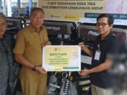DLH OKI Terima 5 Unit Kendaraan Roda Tiga Pengangkut Sampah dari KLHK