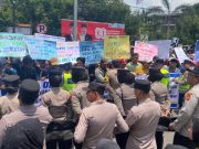 282 Personel Gabungan Amankan Aksi Damai Warga Pematang Panggang di PN Kayuagung
