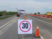 Pengendara Dihimbau Berhati-hati Jalan Tol Kayuagung – Palembang Terapkan Uji Coba Rekayasa Lalin