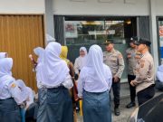 Sat Binmas Polres OKI Berikan Edukasi Kamtibmas kepada Warga dan Pelajar