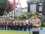 Kapolda Sumsel Periksa Senpi Personel saat Apel Pagi