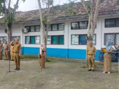 Pimpin Apel Pagi, Camat SP Padang Ajak Peserta Apel Bekerja dengan Rileks dan Bahagia