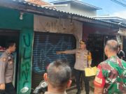 Polisi Segel Dua Warung Obat Keras Ilegal di Parung