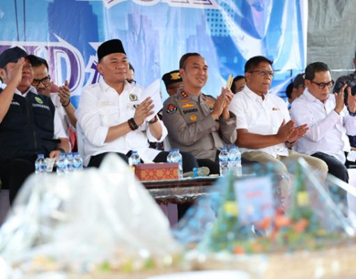 Polda Sumsel Kawal Aksi Damai 416 Buruh dan Gelar Potong Tumpeng Bersama