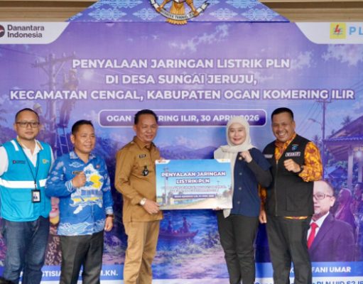 PLN Alirkan Listrik 24 Jam ke Dusun Terpencil di Cengal OKI