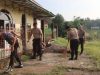 Wujud Kepedulian Lingkungan, Polres PALI Bersihkan Area Masjid Al-Furqon
