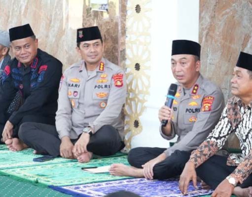 Kapolda Sumsel Gelar Jumat Curhat di Masjid Ar-Rahman Talang Betutu