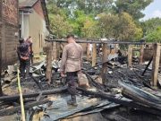Empat Rumah di Desa Bubusan Hangus, Kerugian Capai Ratusan Juta