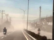 Sinabung Erupsi, Berastagi Diselimuti Abu