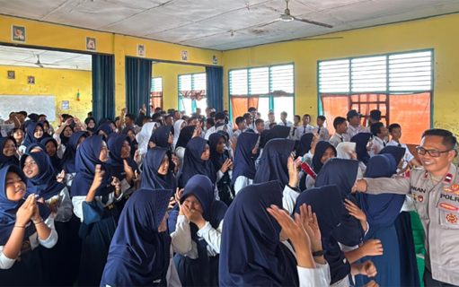 Tekan Kenakalan Remaja, Satgas BEKAWAN Polres Lubuk Linggau Bekali Pelajar tentang UU ITE