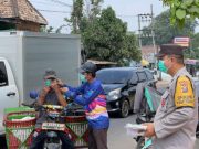 Puskesmas SP Padang Bagikan Seribu Masker Gratis ke Masyarakat di Tengah Kabut Asap