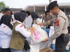 Dari PAAKRI, Bhayangkari Sumsel Hadirkan Bantuan Pangan dan Pelayanan Kesehatan untuk Warga