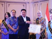 Ike Muchendi Raih Penghargaan Bhakti Adipustaka Sumsel 2026